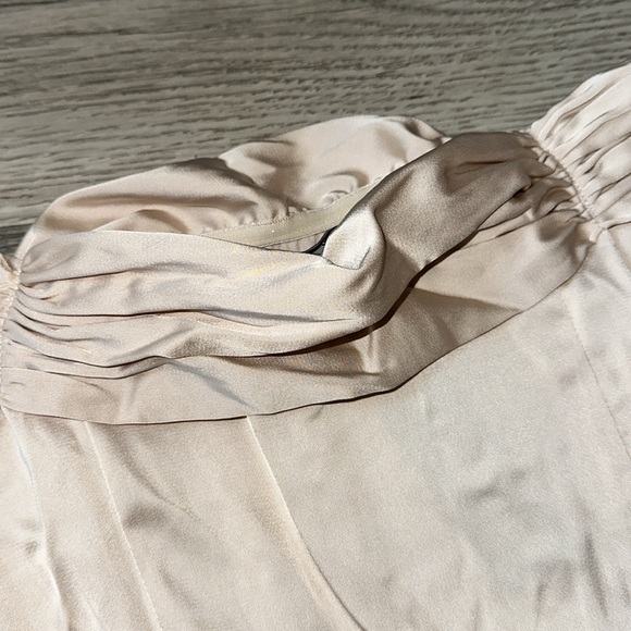 Pretty little thing Champagne pleat detail Bardot flared sleeve shift dress 4‎ - Picture 13 of 16